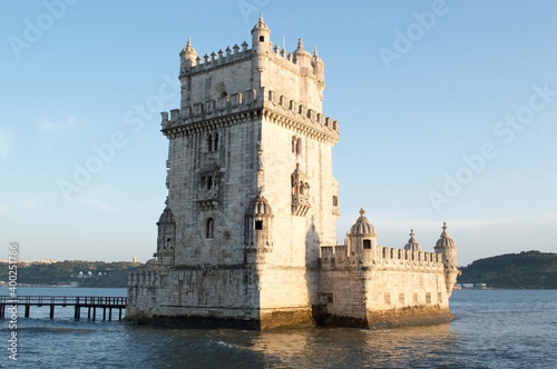 Portugal e seus maravilhosos lugares para conhecer: praias, monumentos, castelos, igrejas e muito mais. photo