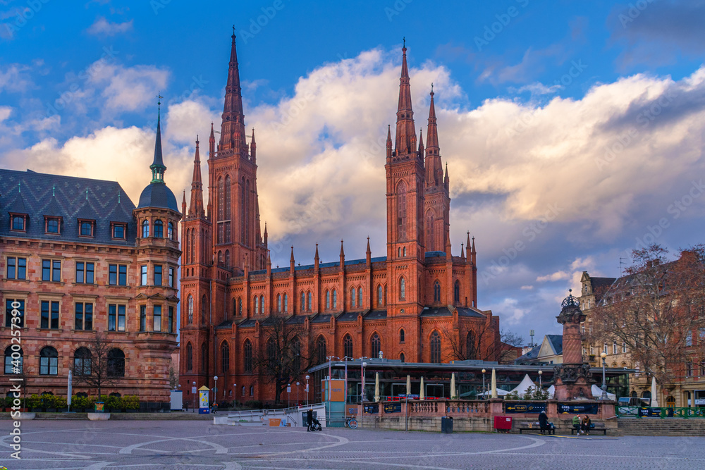 Obraz premium Wiesbaden, Schönheit und Kultur in Deutschland
