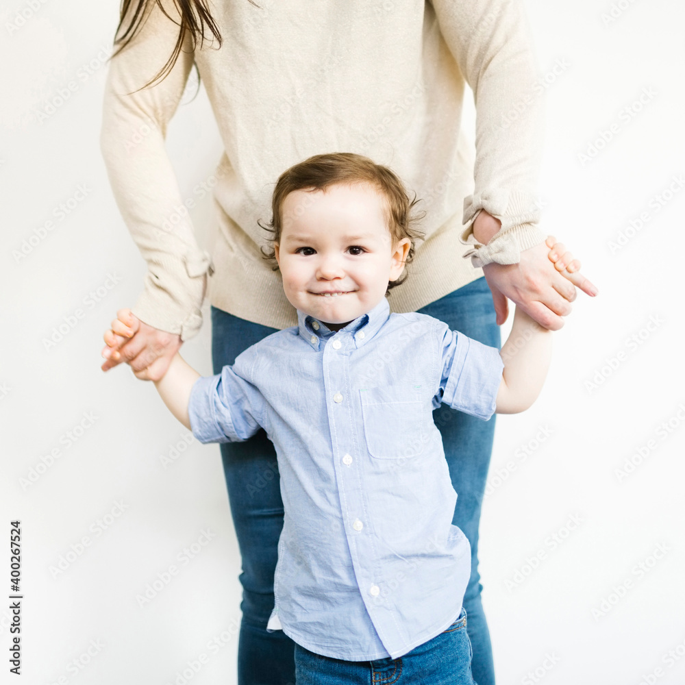 Mother posing with son (4-5) Mother posing with son (4-5)