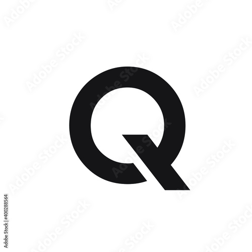 Q logo 