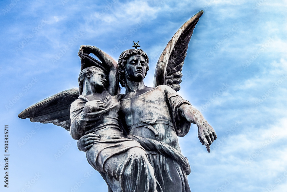 Fototapeta premium angel statue