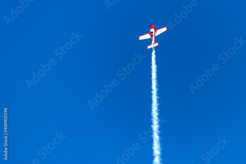 aerobatic plane