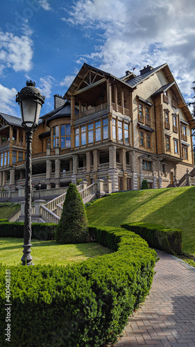 the palace in the park