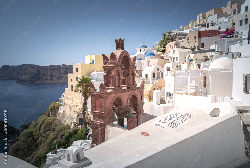 Fototapeta premium White architecture on Santorini island, Greece.