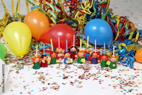 Kindergeburtstag Party Figuren mit Kerzen