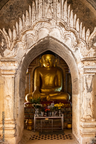 Bouddha du temple Lemyethna à Bagan, Myanmar