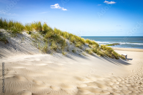 sand dunes and sea © Andrea Aigner