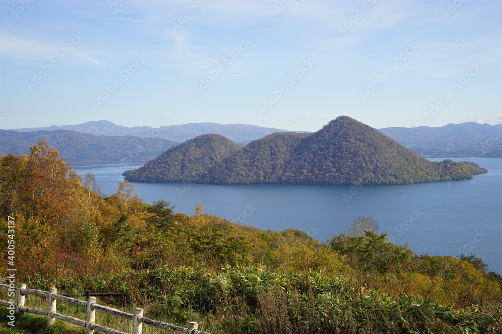 View of Lake Toya, Toyako, with autumn foliage yellow tree, Hokkaido in Japan - 秋の紅葉した景色 洞爺湖 北海道 日本	