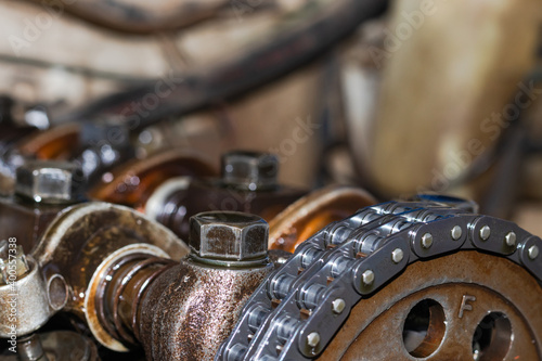Repair of the internal combustion engine of a passenger car. Replacing the timing chain.