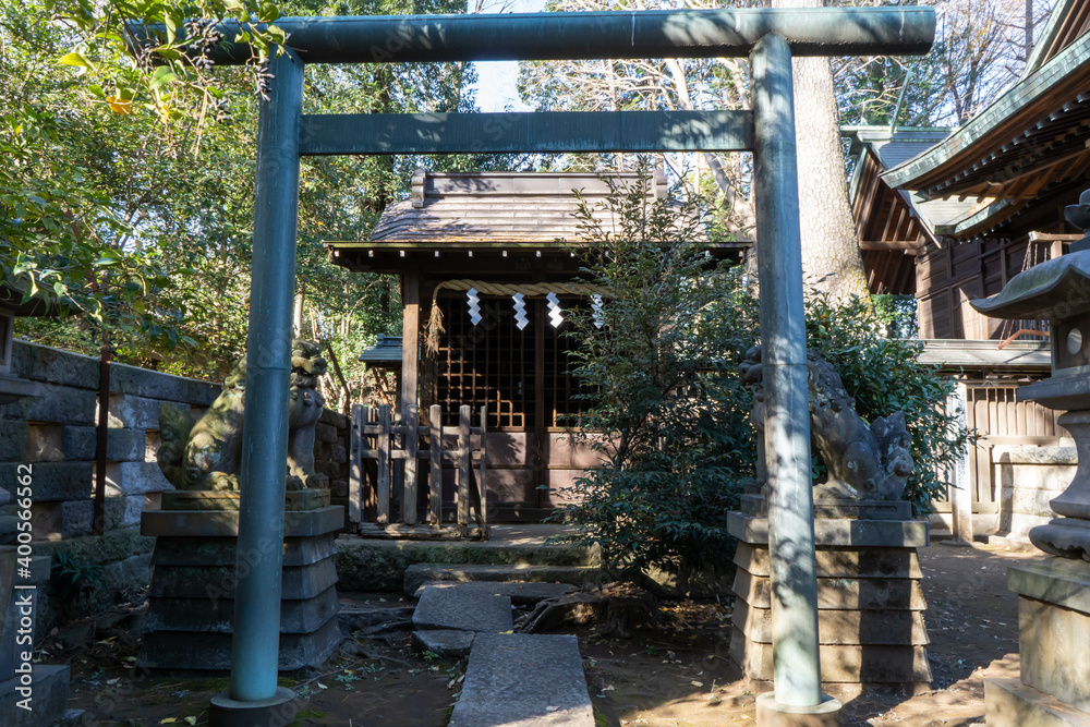 東京都杉並区和泉)和泉熊野神社にある稲荷神社 東京都杉並区和泉)和泉熊野神社にある稲荷神社