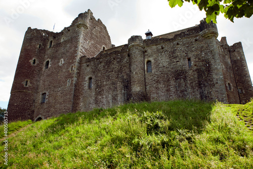 Fotografi Doune Castle is a medieval stronghold near the village of Doune, central Scotland