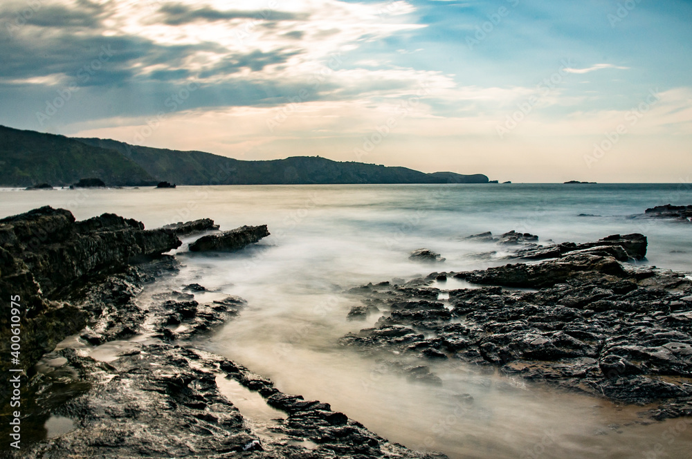 Fototapeta premium Playa de Verdicio, Concejo de Gozón, Principado de Asturias, España