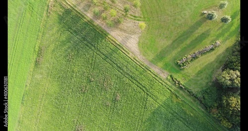 Luftaufnahmen von Feldern und Wegen auf dem Langen Feld in Kassel