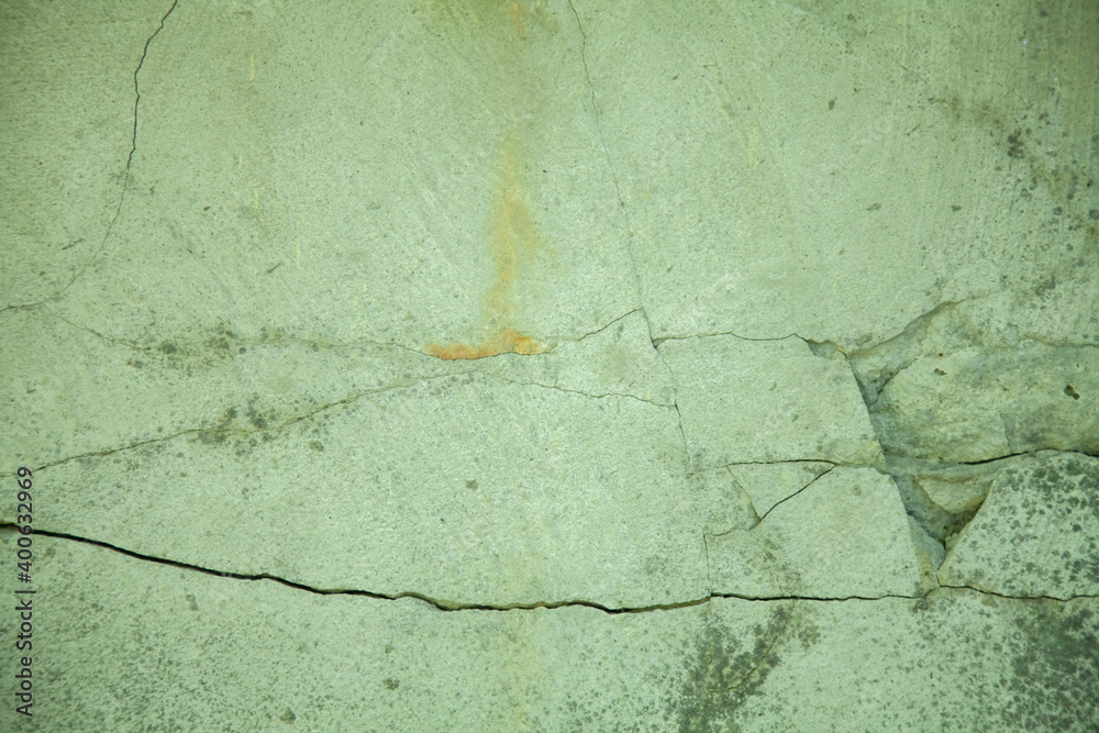 Obraz premium Cracked stone texture background for design. Horizontal image.