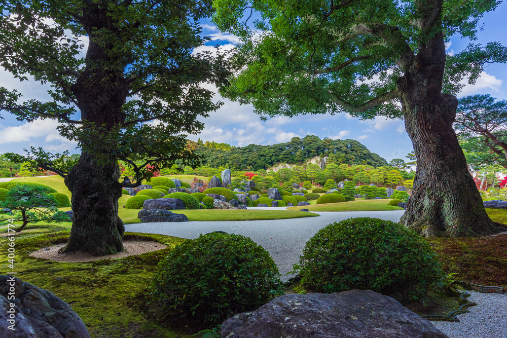 The great Artistic Garden in Japan. Living Japanese Paintings.