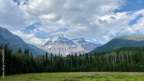 view of the mountains