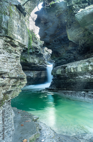 The screaming cave, one of the most beautiful and evocative waterfalls in the area, is located in Giumella, about 3 km along the road that leads to Florence.
