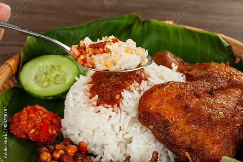 Cuadro en lienzo Nasi Kukus is a traditional delicacy originally from the East Coast of Peninsular Malaysia