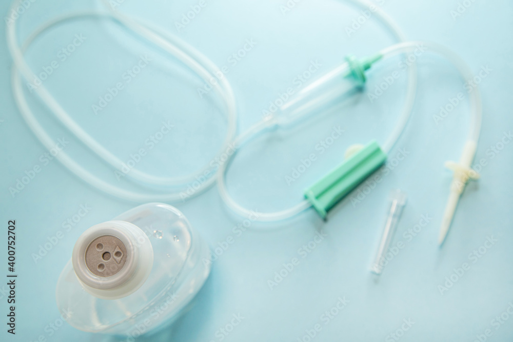 医療器具。点滴・輸液バッグと点滴・輸液チューブ。 医療器具。点滴・輸液バッグと点滴・輸液チューブ。