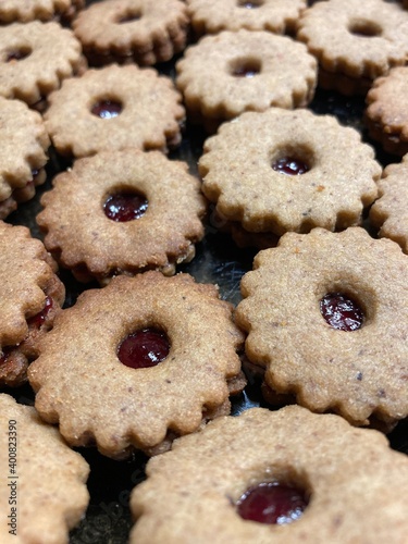fresh baked linzer sweets