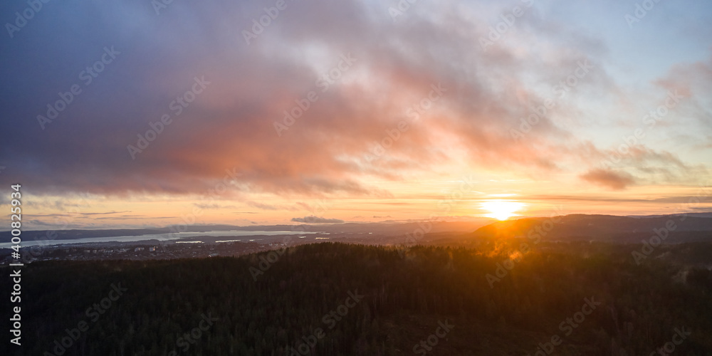 Obraz premium Ariel drone shot of the nature around Oslo, Norway. 