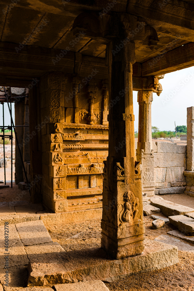 India, Karnataka, Hampi, granite temple in Vijayanagara Empire complex