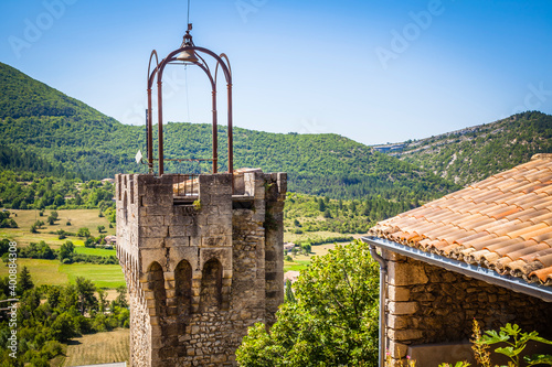 Fototapete Scenic view of the ancient village of Montbrun-les-Bain, Provence, France