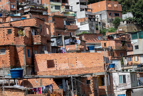 houses in the slum © Casa.da.Photo