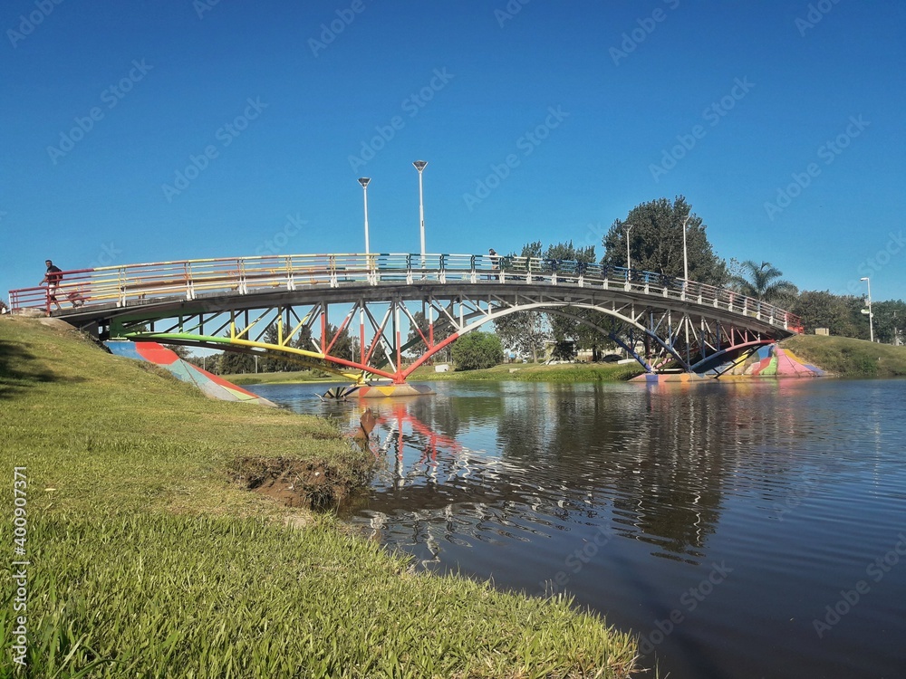 Obraz premium bridge over the river