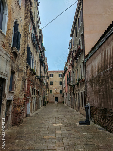 Fototapeta Naklejka Na Ścianę i Meble -  Random street in Italy