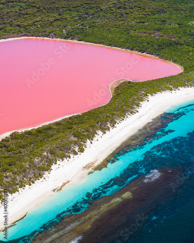 Lake Hillier, Esperance. A unforgettable pink lake next to a beach on an island. 