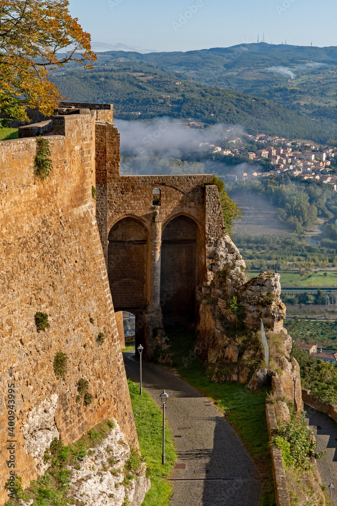 Die Burg Rocca Albornoziana in Orvieto in Umbrien, Italien