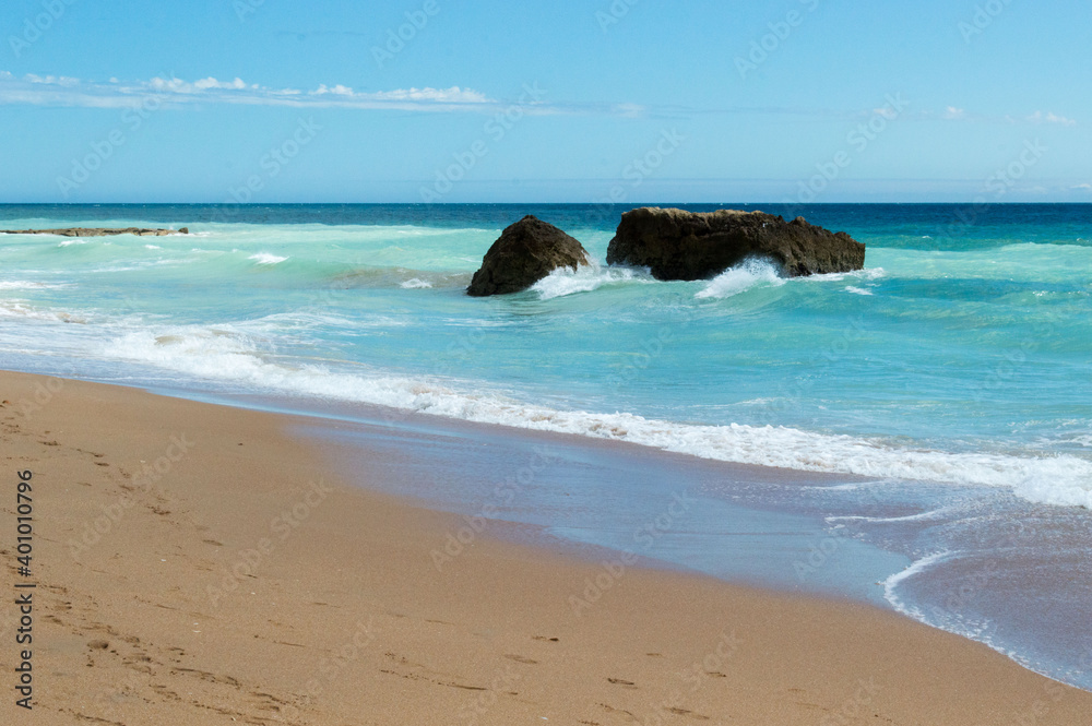 Portugal is an amazing country with old places, castles, palaces, beaches and monuments Portugal is an amazing country with old places, castles, palaces, beaches and monuments