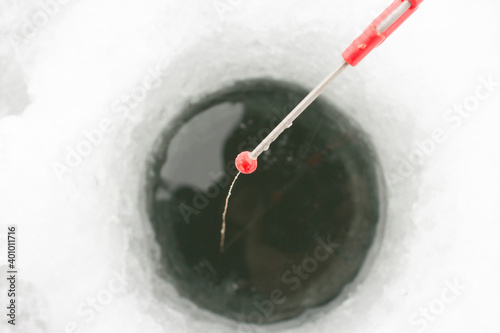 fishing with ice fishing rods in the oles