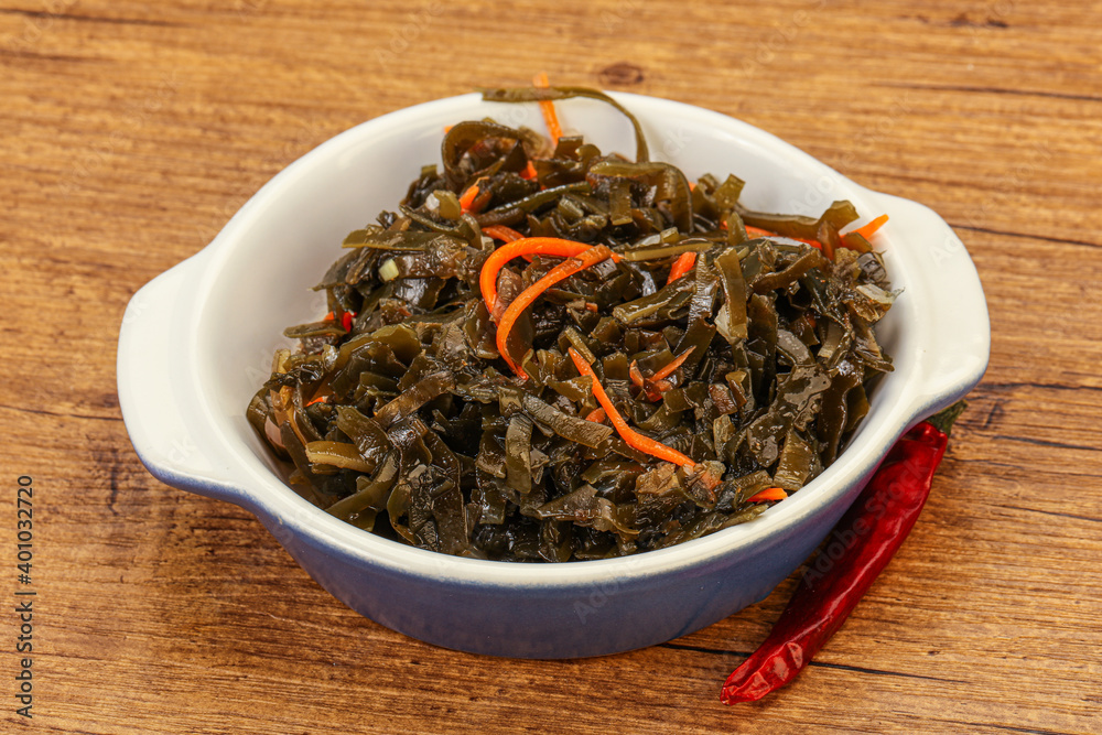 Seaweed cabbage with carrot and sesame Seaweed cabbage with carrot and sesame
