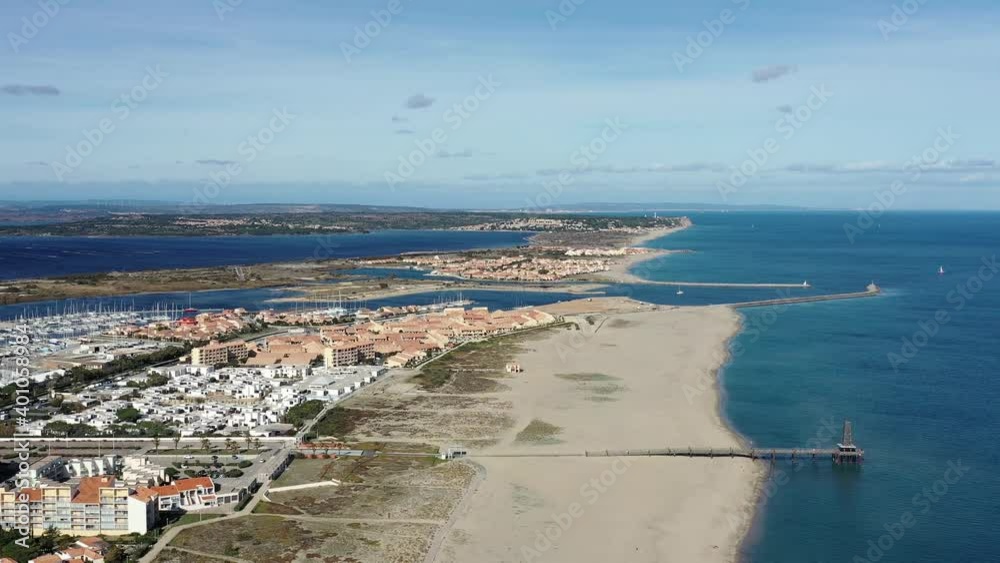 Survol de Port-Leucate, du Barcarès et la Franqui Survol de Port-Leucate, du Barcarès et la Franqui