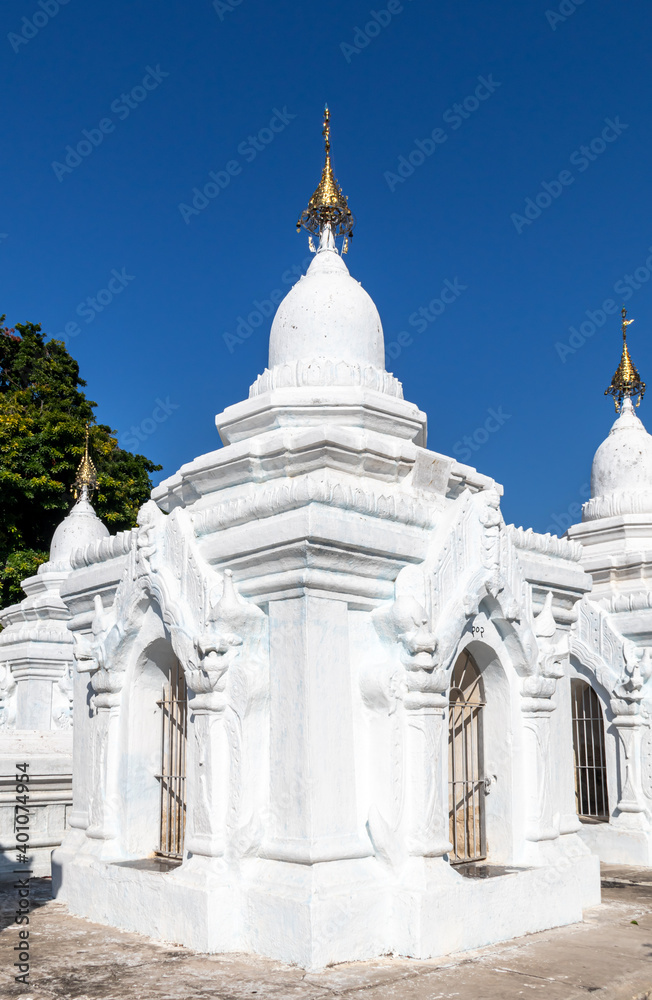 Pagode Kuthodaw à Mandalay, Myanmar