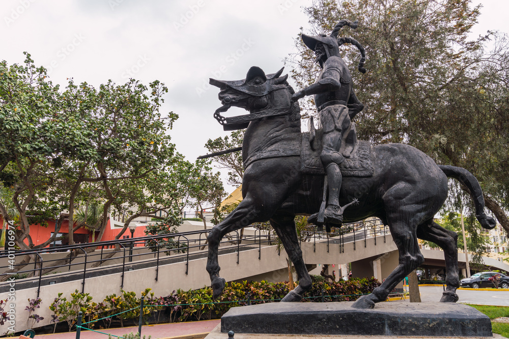 Naklejka premium FRANCISCO PIZARRO STATUE IN LIMA