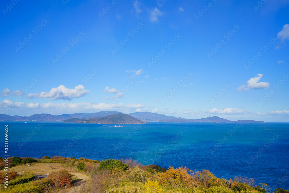 晩秋の瀬戸内海　香川県さぬき市から小豆島方面を撮影