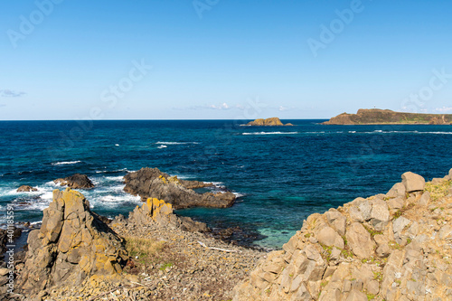 北海道　礼文島スコトン岬とトド島 © norinori303