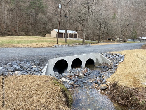 Slika na platnu Concrete Endwall Project - Shawsville, VA