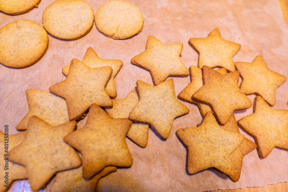 Freshly baked peanut butter cookies on cooling rack. Macro with extremely shallow dof. Selective focus limited to center of closest cookie.