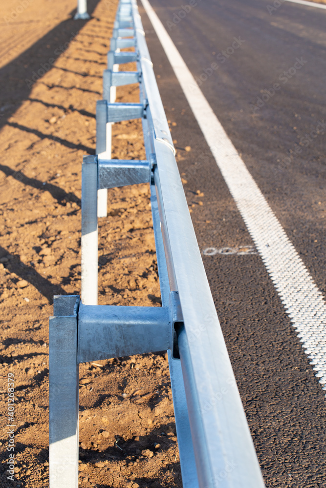 Bump stop and markings on the new road