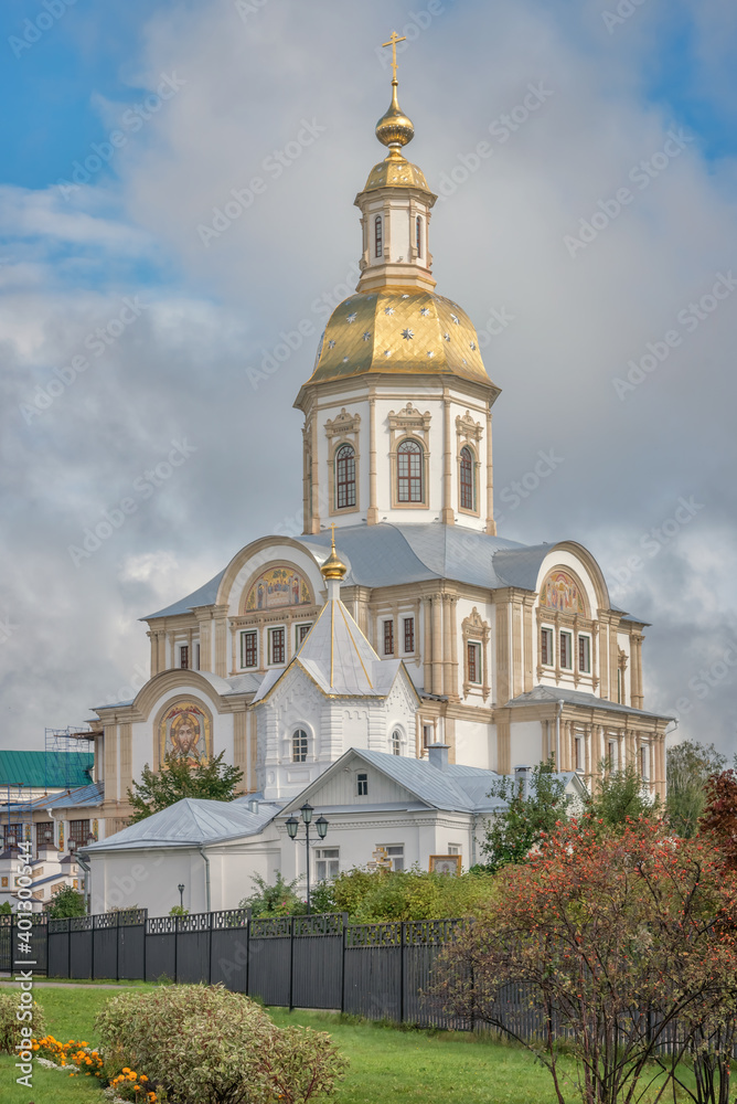 Cathedral of the Annunciation in the rural locality Diveyevo. Serafimo-Diveyevsky Convent, one of the largest, frequently visited monasteries in Russia