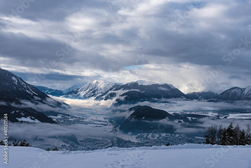 Blick aufs Inntal und Mieminger Plateau im Winter © driendl