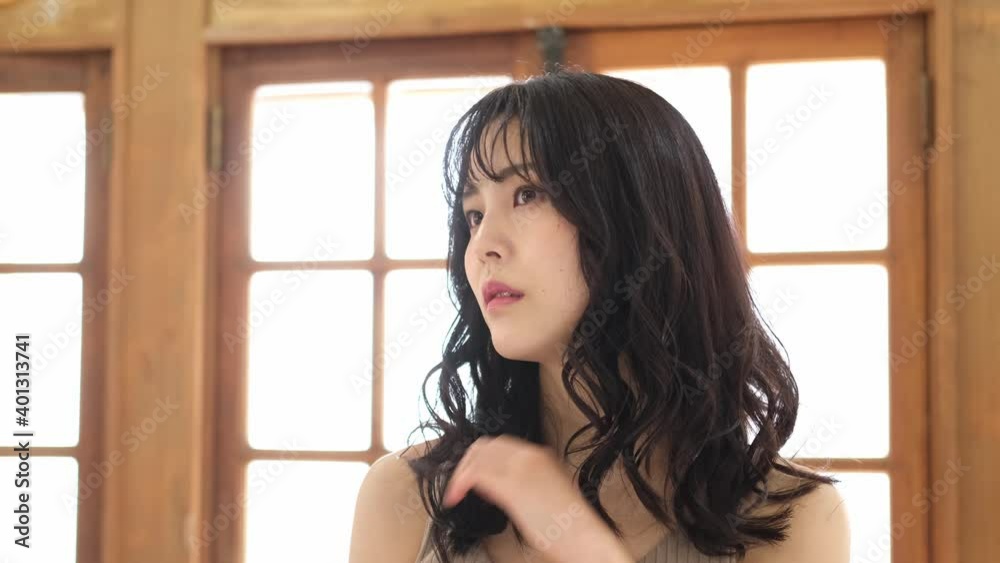 女性 ヘアケアイメージ 女性 ヘアケアイメージ