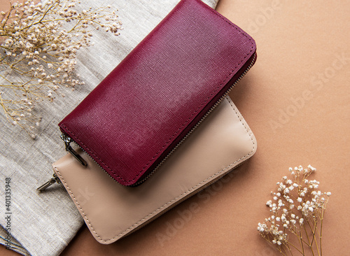 Foto Red and beige leather wallets