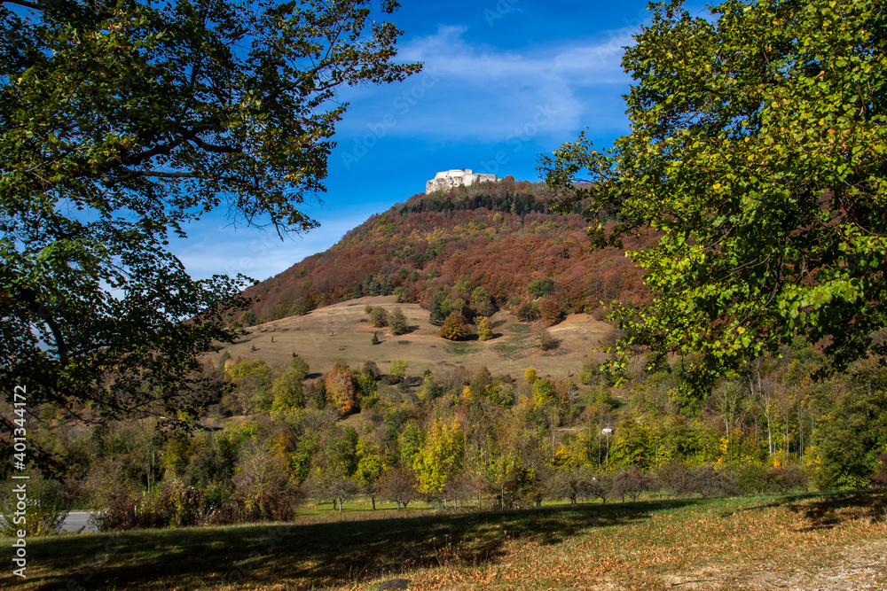 Obraz premium Burg Hohenneuffen, Schwäbische Alb, Baden-Württemberg, Deutschland