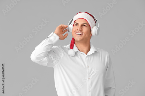 Young man listening to Chri...