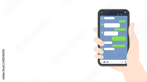 スマートフォン・メッセージアプリイメージ素材：スマホを持つ人の手とトーク画面